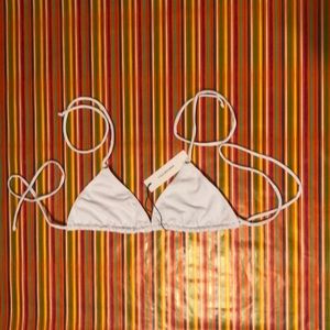 Selling a large coulbourne BOA top NWT